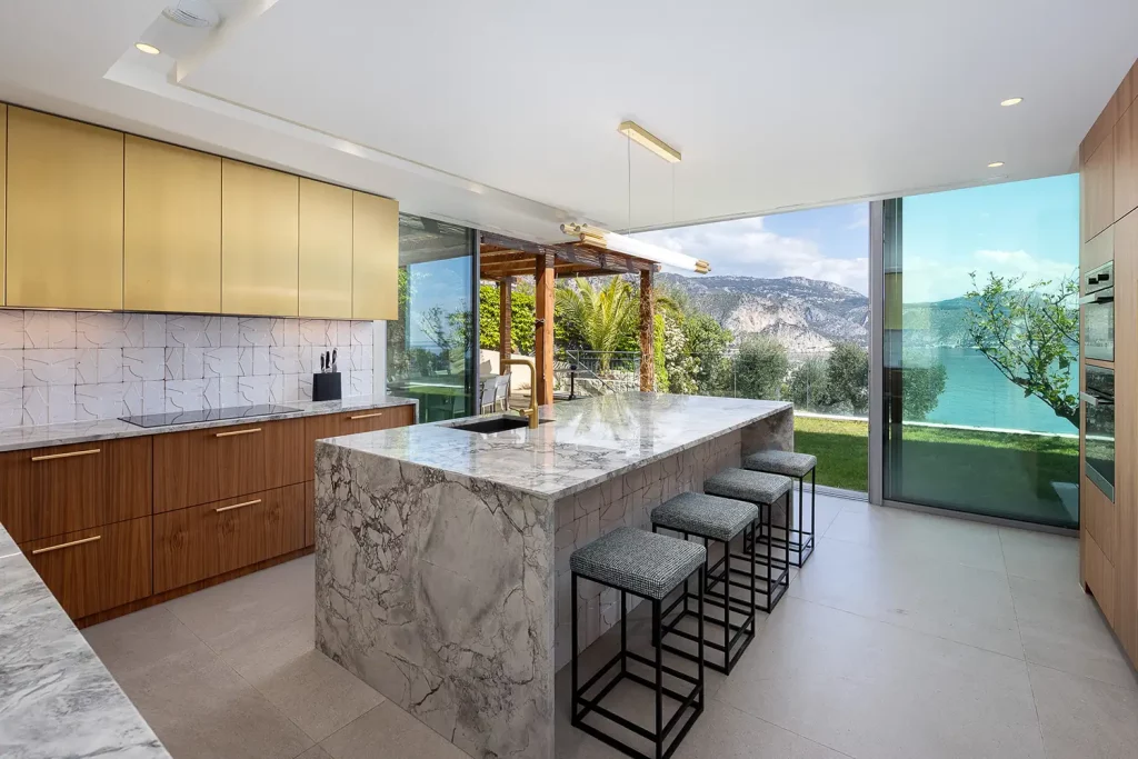 rent luxury villa cap ferrat