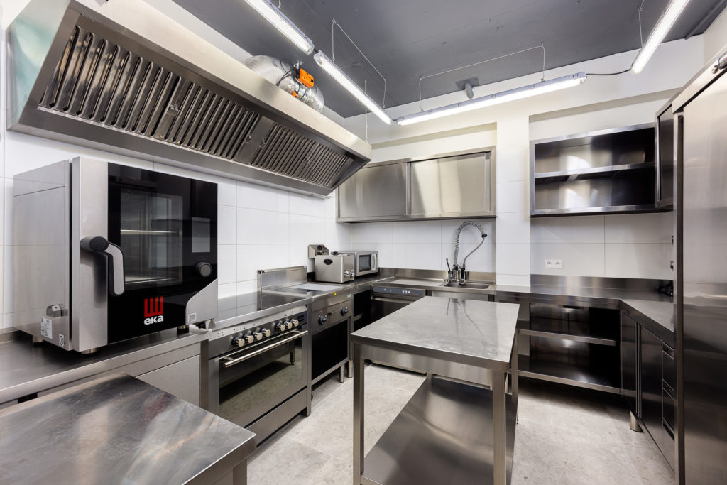 cap ferrat holiday villa kitchen